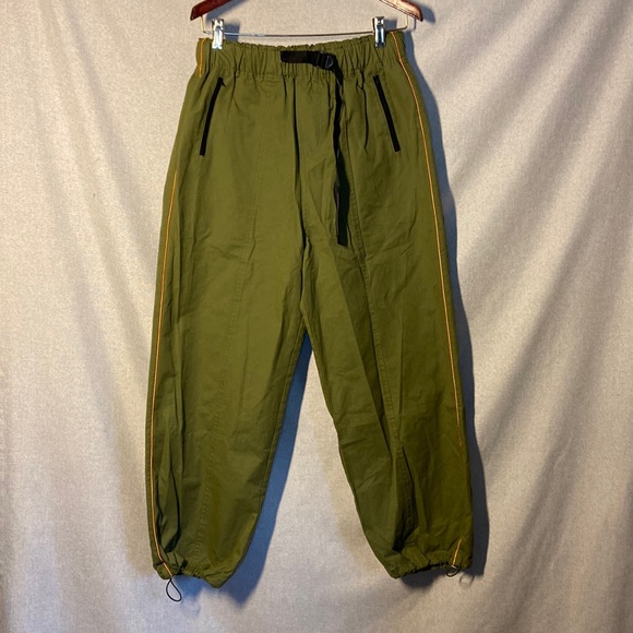 Re-pre the -tint corp. Unisex Olive pants. New - Picture 1 of 9